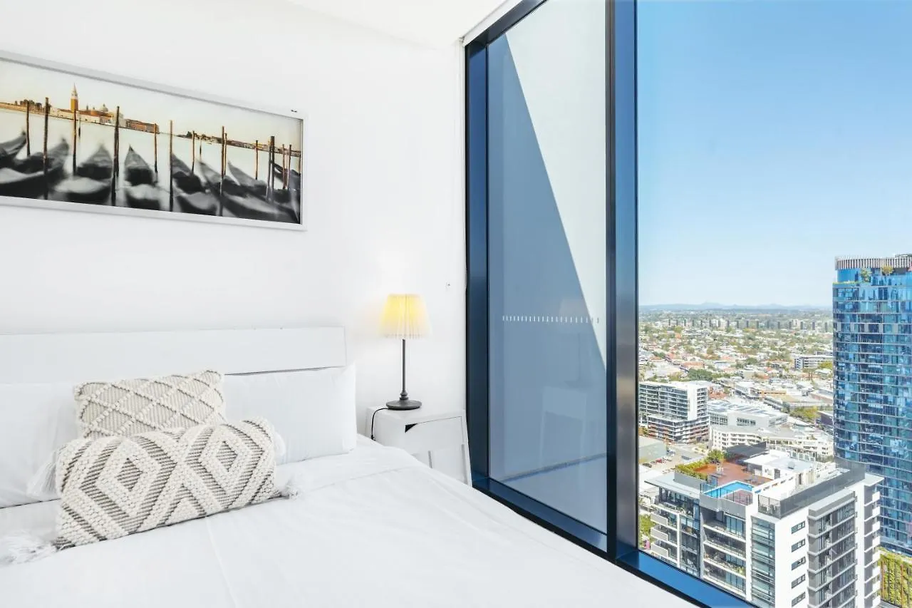 Elegant And Cozy Top Floor 1Bd Apartment At South Bank Brisbane Australia